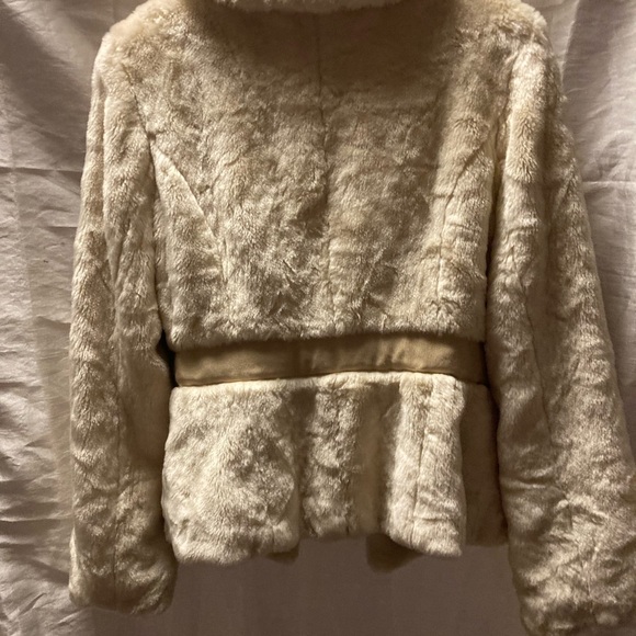 Beth Bowley Plush Cream Teddy Jacket - Picture 5 of 5